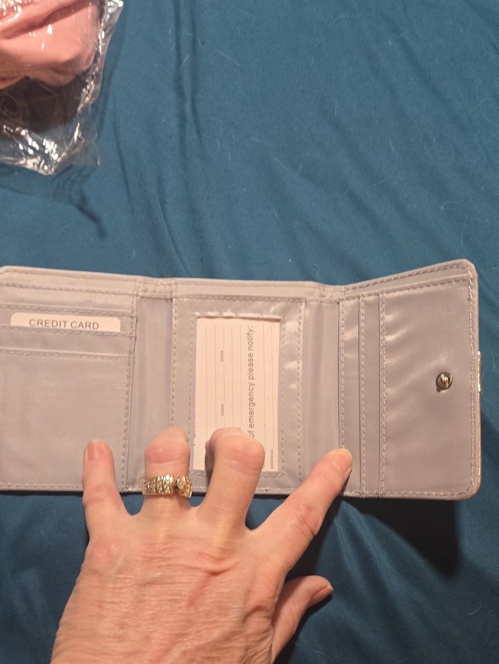 Women's Tri-Fold Card Wallet - Silver